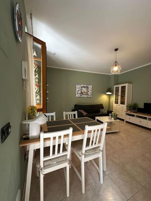 Appartamento A Luino Cavallotti25 エクステリア 写真